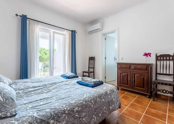 Casa Cinco Cupulas Bed & Breakfast