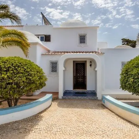 Frühstückspension Casa Cinco Cupulas Armação de Pêra